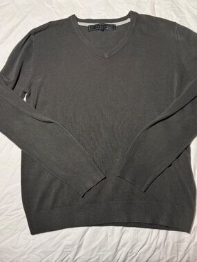 mens dark gray knitted sweater